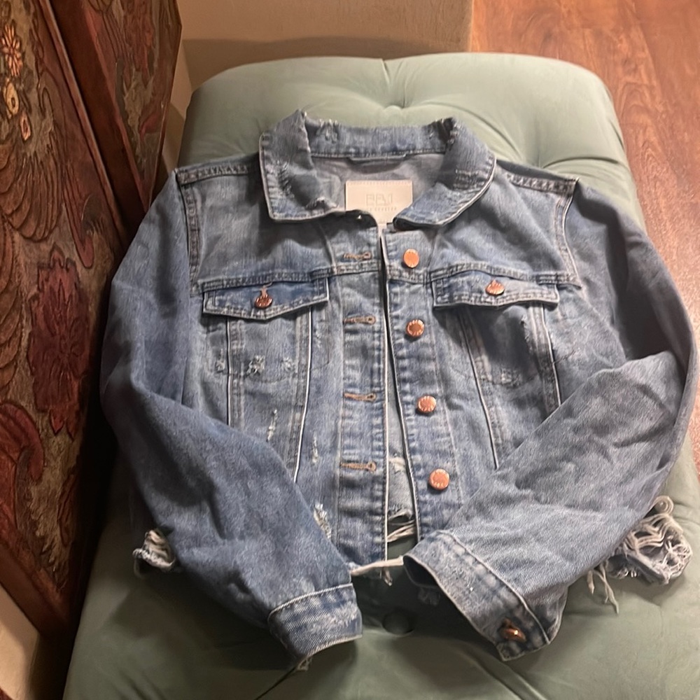 Jean jacket size large